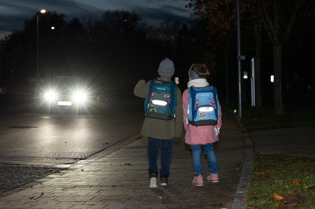 Školní batoh nebo aktovka: Reflexní prvky